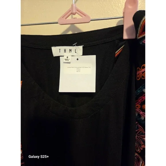 THML Jubilee Embroidered Puff Sleeve Top Womens Small Black NWT Boho SH463 - Picture 3 of 3